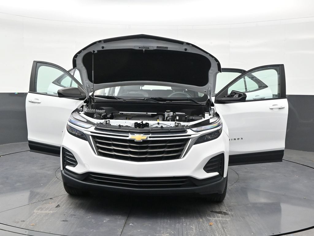 Used 2022 Chevrolet Equinox LS FWD image 33
