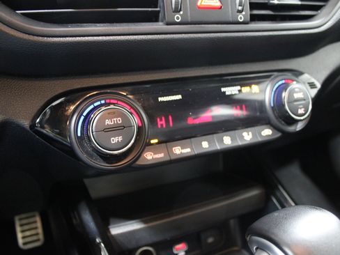 Used 2024 Kia Forte GT-Line image 16