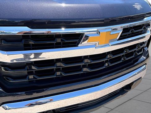 Used 2023 Chevrolet Silverado 1500 LT AWD/4WD image 29