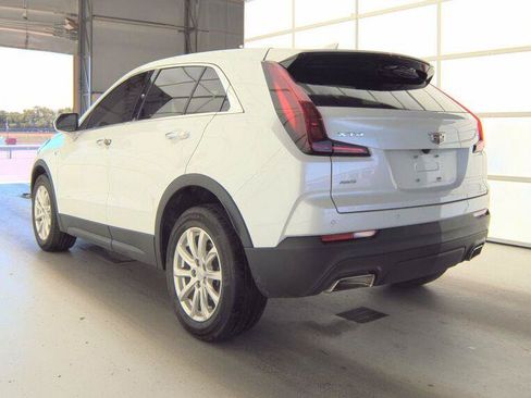 Used 2023 Cadillac XT4 Luxury w/ Cold Weather Package AWD/4WD image 4
