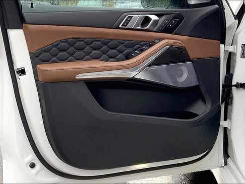 Used 2025 BMW X5 M Competition w/ Executive Package image 10