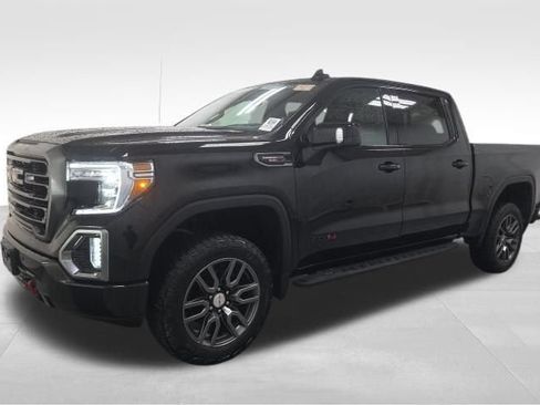 Certified 2022 GMC Sierra 1500 AT4 w/ AT4 Carbonpro Edition AWD/4WD image 3