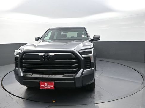 Used 2026 Toyota Tundra SR5 w/ SR5 Premium Package AWD/4WD image 32