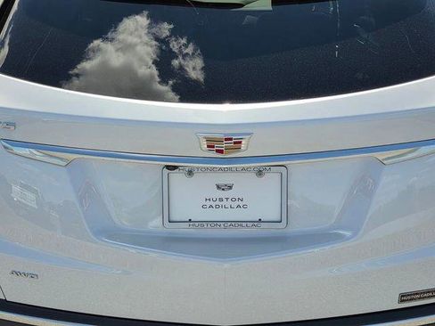 New 2026 Cadillac XT5 Luxury image 13