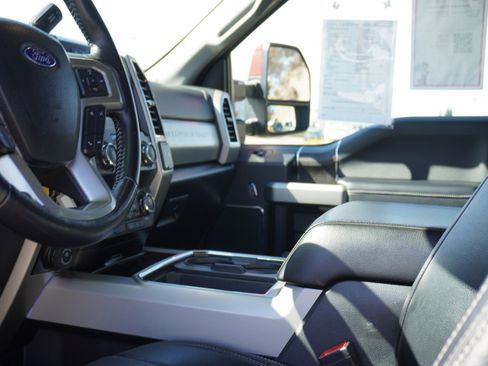 Used 2021 Ford F250 Lariat w/ Tremor Off-Road Package image 22