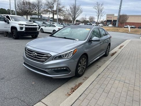 Used 2016 Hyundai Sonata Limited w/ Option Group 04 image 4