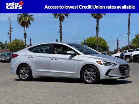 Used 2018 Hyundai Elantra SEL image 1
