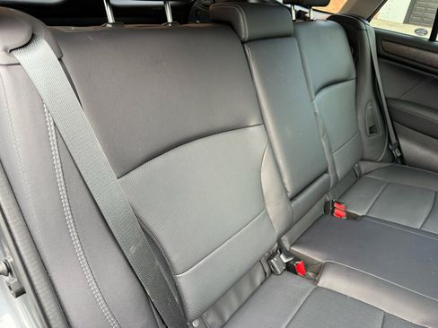 Used 2018 Subaru Outback 2.5i Limited image 8