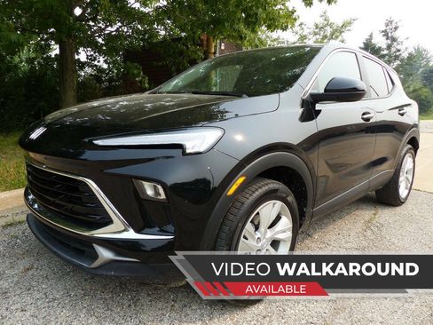 Used 2026 Buick Encore GX Preferred w/ Comfort Package AWD/4WD image 1