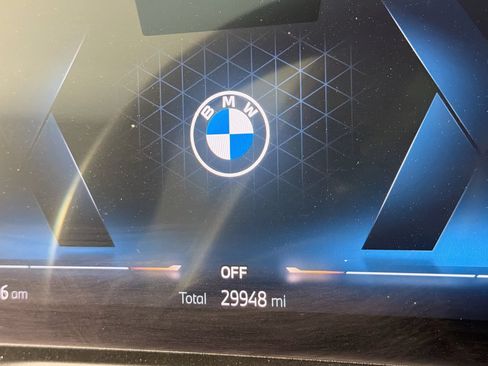 Used 2023 BMW 330i Sedan w/ M Sport Package RWD image 12