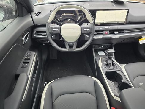 New 2025 Kia K4 GT-Line image 13