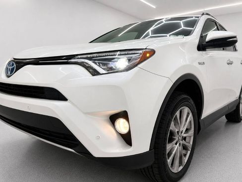 Used 2017 Toyota RAV4 Limited AWD/4WD image 36