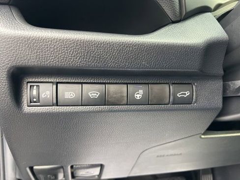 Used 2023 Toyota RAV4 XLE Premium image 10