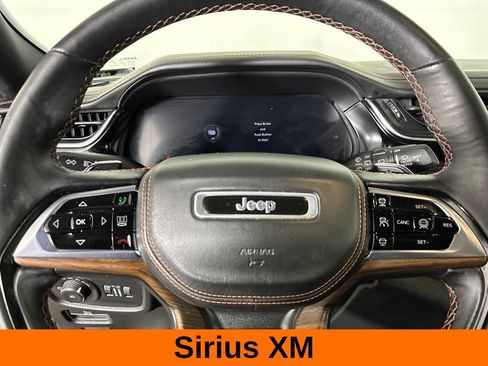 Used 2023 Jeep Grand Cherokee L Summit w/ High Altitude Package AWD/4WD image 17