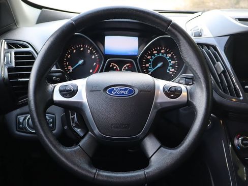 Used 2016 Ford Escape Titanium w/ Equipment Group 301A AWD/4WD image 18