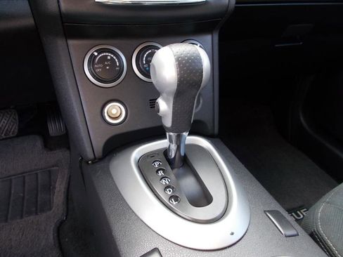 Used 2013 Nissan Rogue SV w/ Premium Pkg image 30