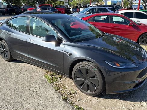 Used 2025 Tesla Model 3 Long Range RWD image 3