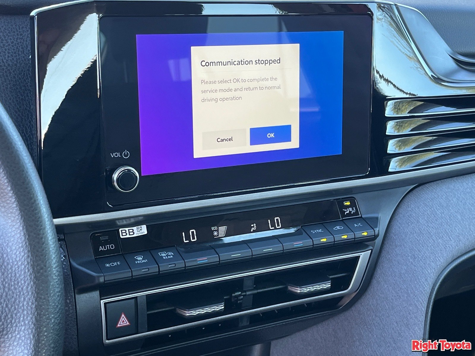 Certified 2025 Toyota Camry LE FWD image 28