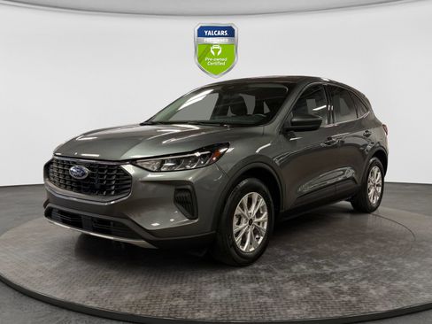 Used 2025 Ford Escape Active FWD image 1