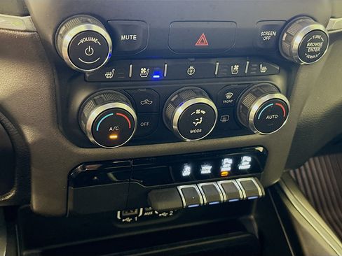 Used 2022 RAM 1500 Laramie w/ Sport Appearance Package AWD/4WD image 23