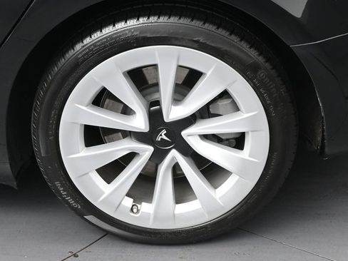 Used 2023 Tesla Model 3 Standard Range RWD image 33
