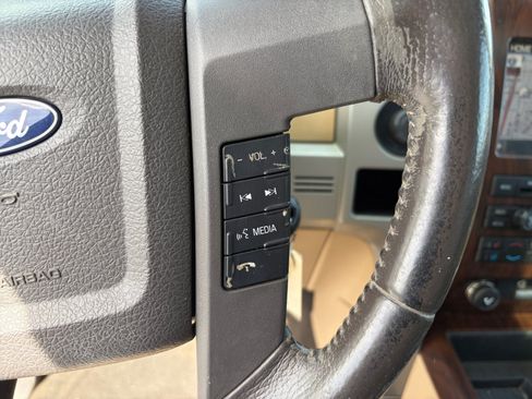 Used 2012 Ford F150 Lariat w/ Lariat Chrome Pkg AWD/4WD image 15