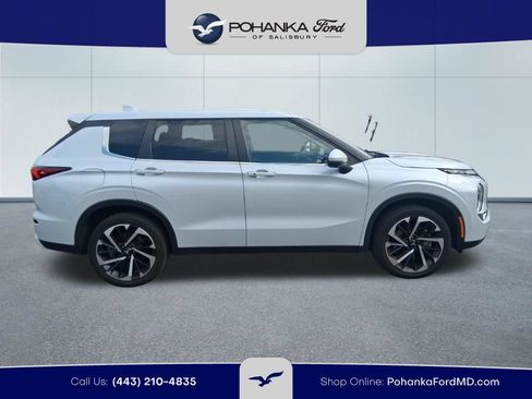 Used 2024 Mitsubishi Outlander SE FWD image 4