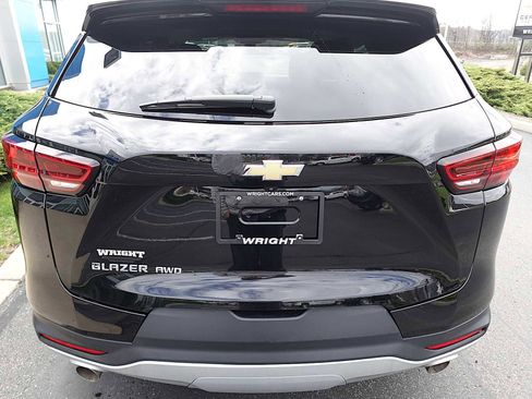 Used 2025 Chevrolet Blazer LT AWD/4WD image 4