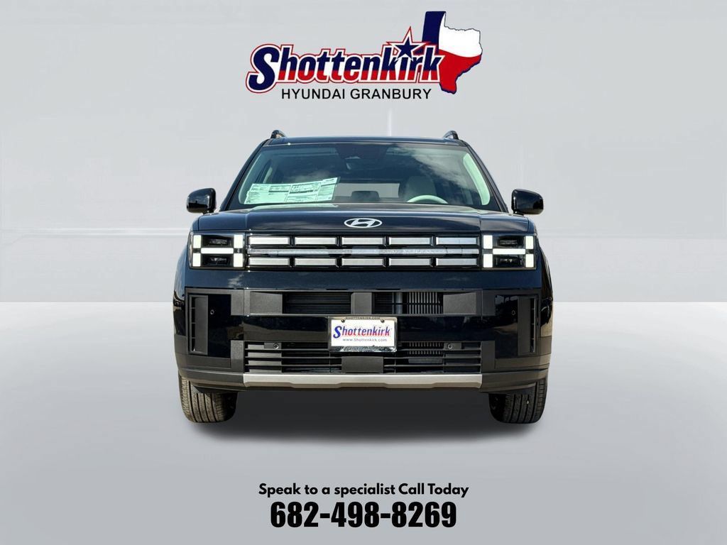 Used 2026 Hyundai Santa Fe SEL FWD image 2