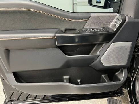 Used 2023 Ford F350 Platinum w/ Tremor Off-Road Package AWD/4WD image 22