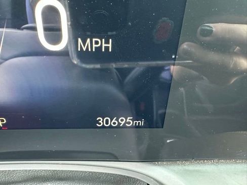 Used 2024 Buick Encore GX Sport Touring image 6