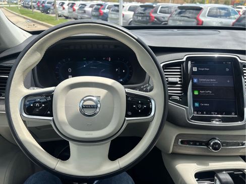 Used 2023 Volvo XC90 B6 Plus AWD/4WD image 13