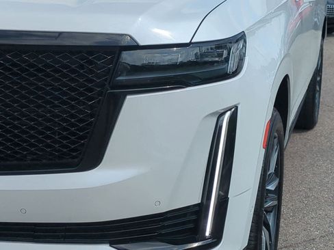 Used 2021 Cadillac Escalade Sport Platinum image 11