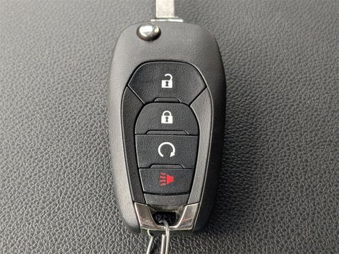 Certified 2025 Chevrolet Trax LS w/ LS Convenience Package image 32