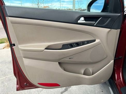 Used 2019 Hyundai Tucson Sport image 22