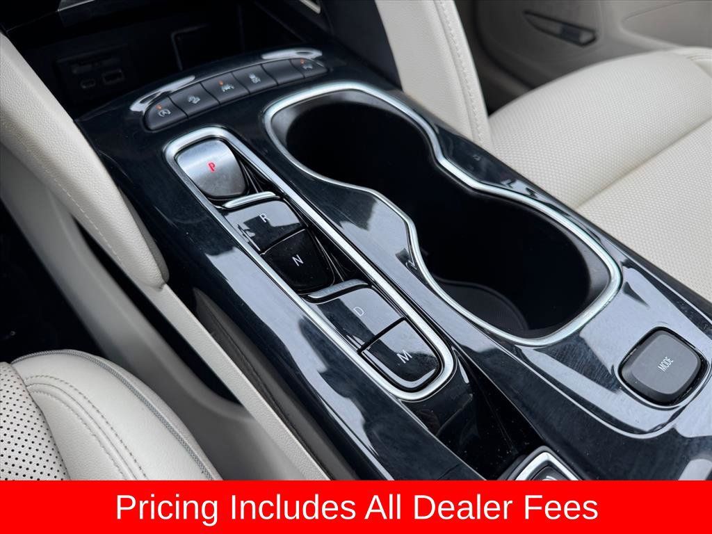 Used 2021 Buick Envision Essence w/ Technology Package I AWD/4WD image 21
