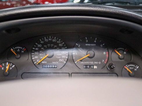 Used 1995 Ford Mustang GT RWD image 11