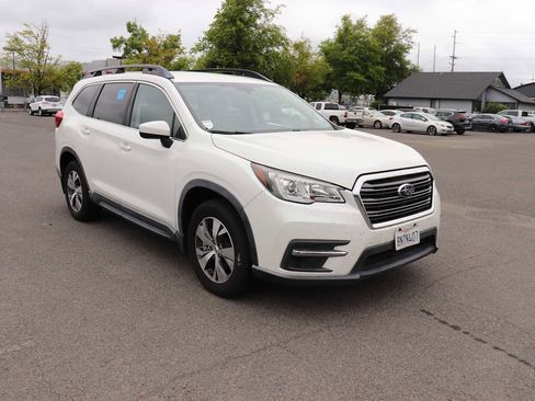 Used 2020 Subaru Ascent Premium AWD/4WD image 3