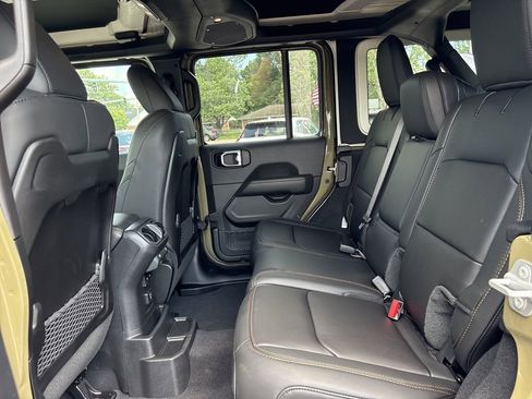 New 2025 Jeep Wrangler Unlimited Rubicon 392 image 18