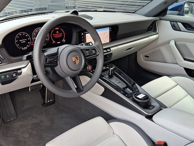 Certified 2025 Porsche 911 Carrera S RWD image 4