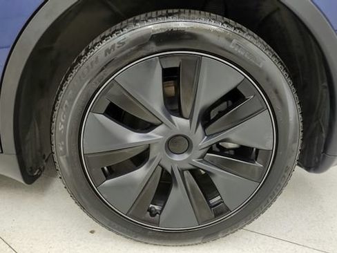 Used 2025 Tesla Model Y Long Range RWD image 94