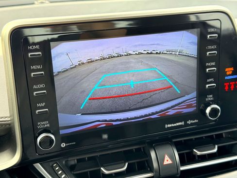 Used 2021 Toyota C-HR Limited image 29