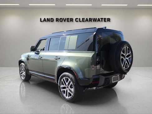 Used 2026 Land Rover Defender 110 X-Dynamic SE AWD/4WD image 3