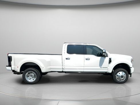 Used 2021 Ford F450 Platinum w/ FX4 Off-Road Package AWD/4WD image 8