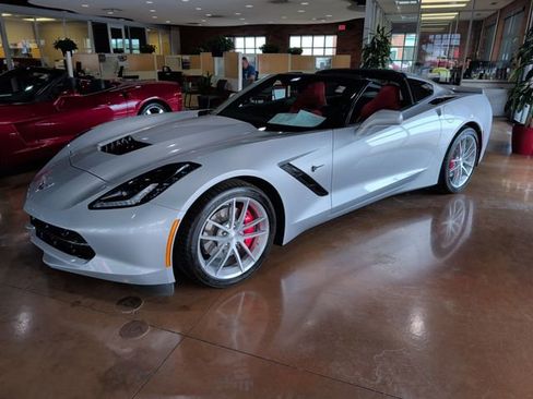 Used 2019 Chevrolet Corvette Stingray Coupe w/ 2LT Preferred Equipment Group RWD image 2