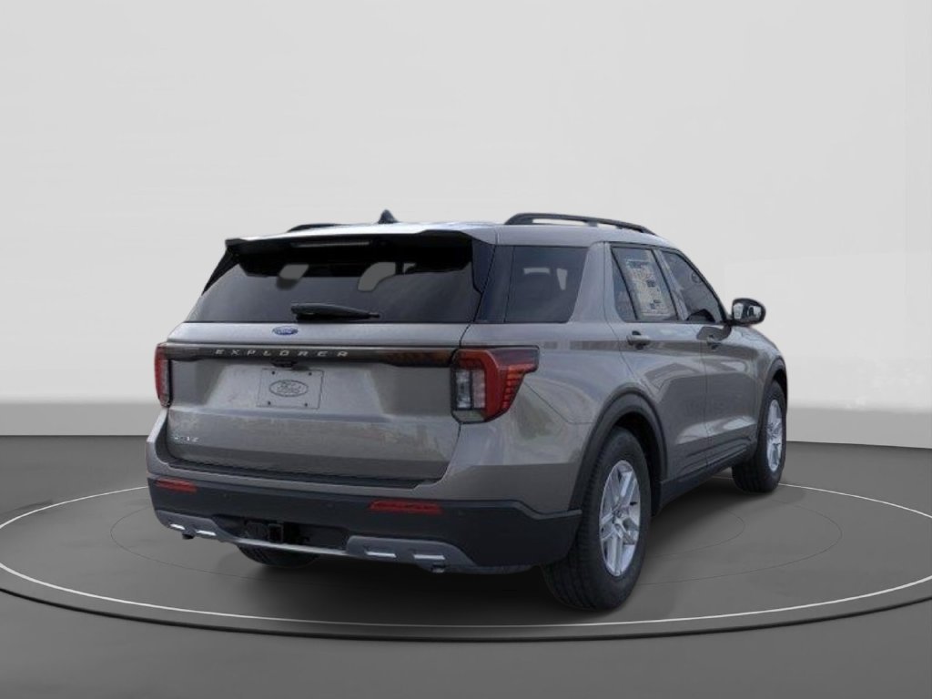 New 2026 Ford Explorer Active w/ Active Comfort Package RWD image 8