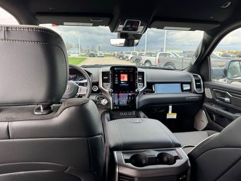 New 2026 RAM 1500 Laramie w/ Night Edition AWD/4WD image 33