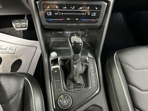 Certified 2023 Volkswagen Tiguan SEL R-Line AWD/4WD image 18
