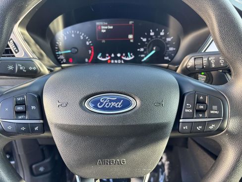Certified 2020 Ford Escape SE image 18