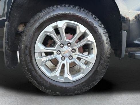 Used 2024 Chevrolet Silverado 1500 LTZ AWD/4WD image 13